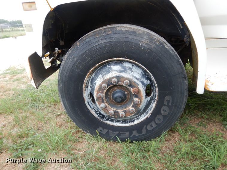 image for item DC2053 1986 Ford F8000  dump truck