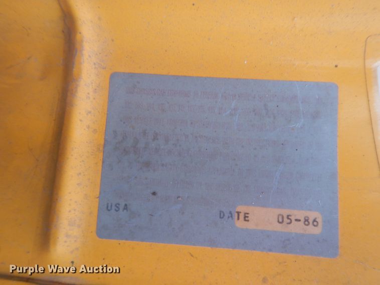 image for item DC2053 1986 Ford F8000  dump truck