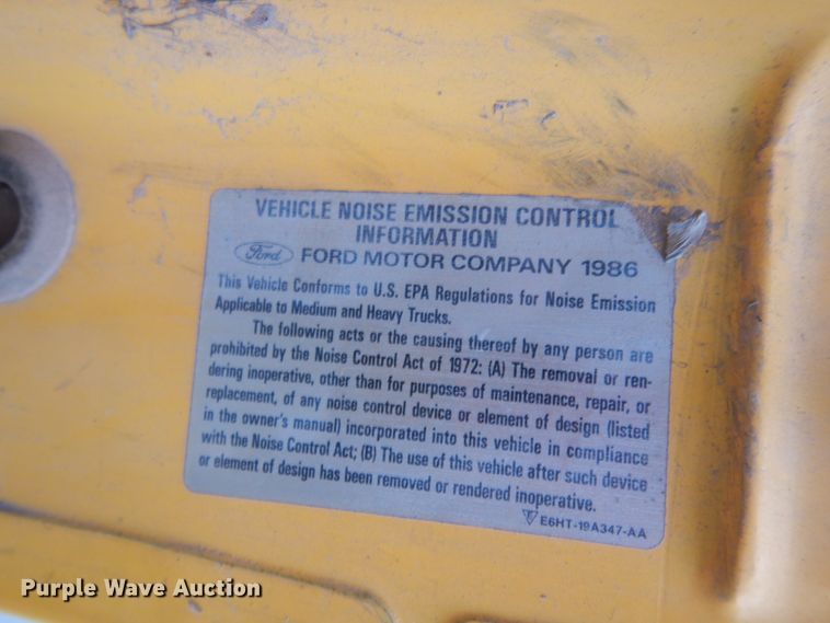 image for item DC2053 1986 Ford F8000  dump truck