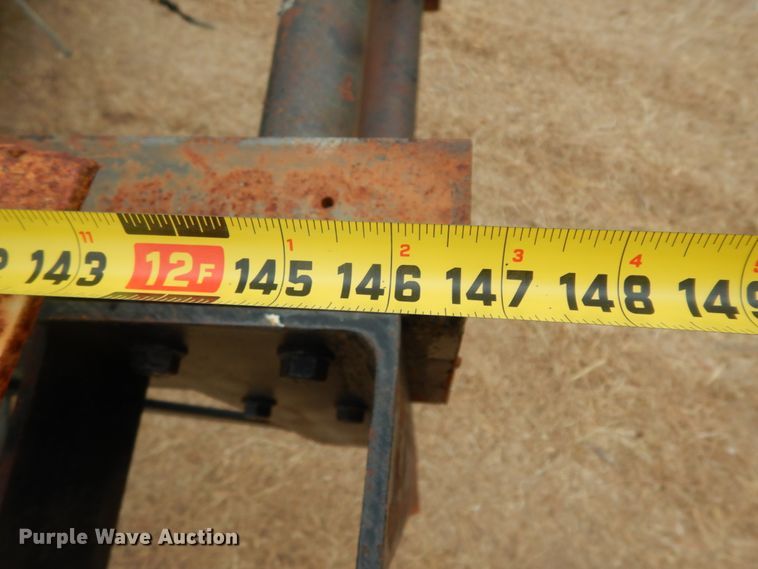 image for item DC2057 1983 International 1724  truck cab and chassis