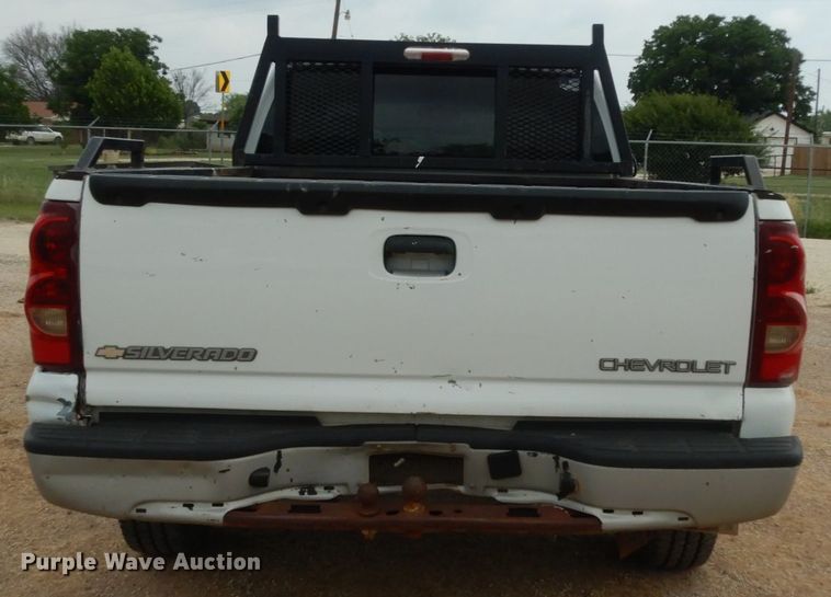 image for item DC2058 2003 Chevrolet Silverado 1500  Ext. Cab pickup truck