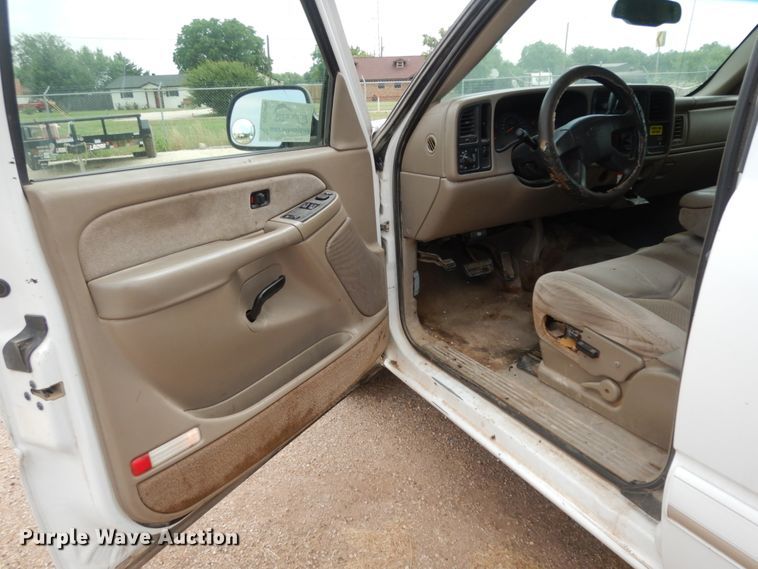 image for item DC2058 2003 Chevrolet Silverado 1500  Ext. Cab pickup truck