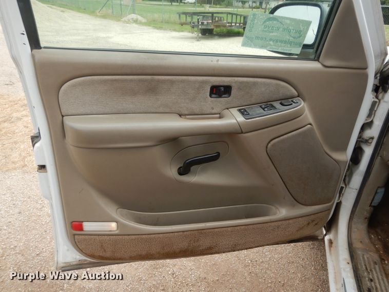 image for item DC2058 2003 Chevrolet Silverado 1500  Ext. Cab pickup truck