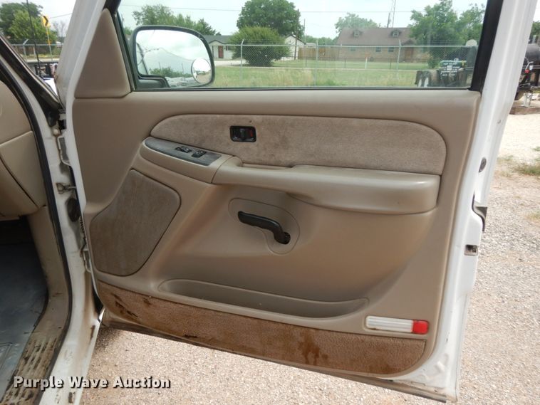 image for item DC2058 2003 Chevrolet Silverado 1500  Ext. Cab pickup truck