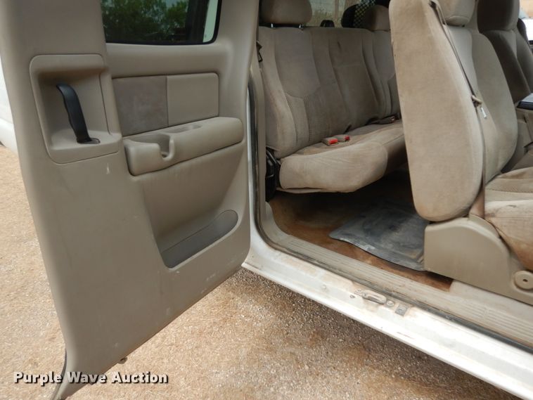 image for item DC2058 2003 Chevrolet Silverado 1500  Ext. Cab pickup truck