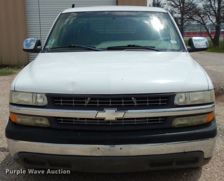 image for item DC2059 2001 Chevrolet Silverado 1500  Ext. Cab pickup truck