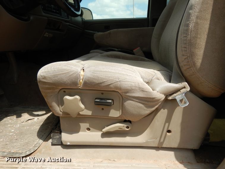 image for item DC2059 2001 Chevrolet Silverado 1500  Ext. Cab pickup truck