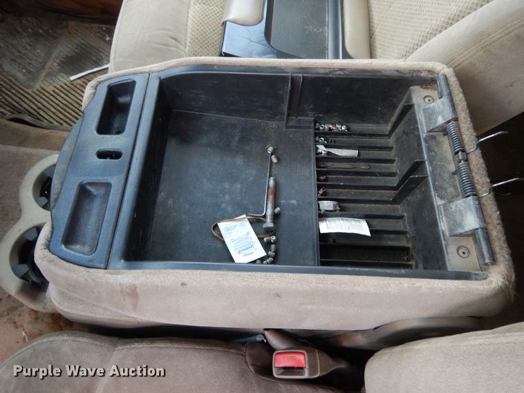 image for item DC2059 2001 Chevrolet Silverado 1500  Ext. Cab pickup truck