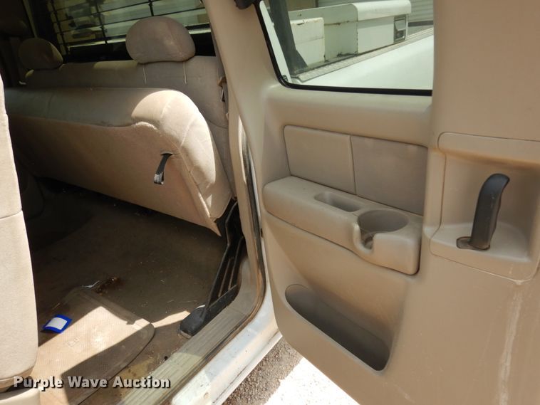 image for item DC2059 2001 Chevrolet Silverado 1500  Ext. Cab pickup truck