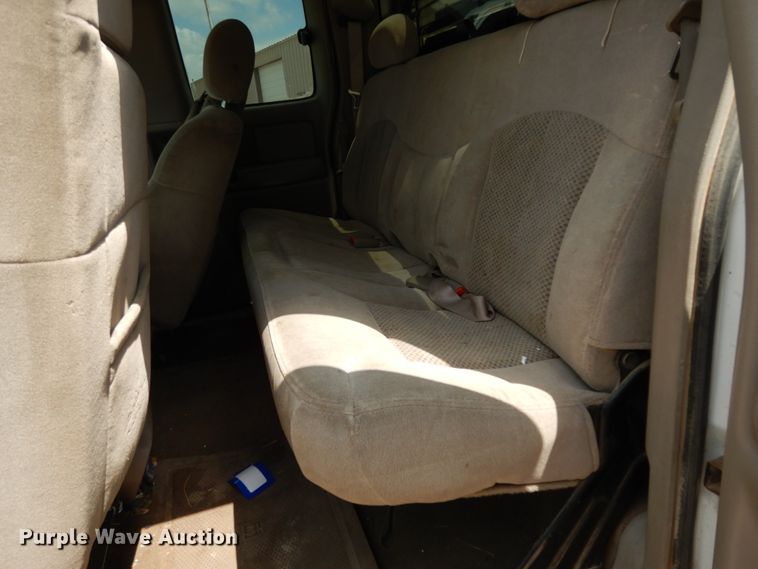 image for item DC2059 2001 Chevrolet Silverado 1500  Ext. Cab pickup truck