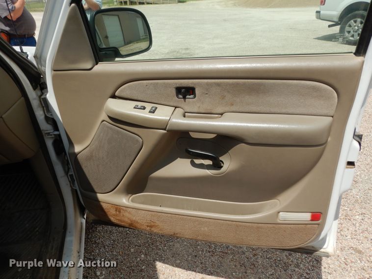 image for item DC2059 2001 Chevrolet Silverado 1500  Ext. Cab pickup truck