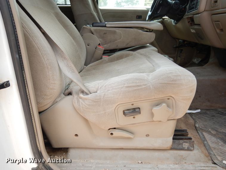 image for item DC2059 2001 Chevrolet Silverado 1500  Ext. Cab pickup truck