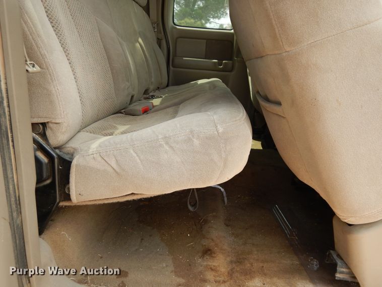 image for item DC2059 2001 Chevrolet Silverado 1500  Ext. Cab pickup truck