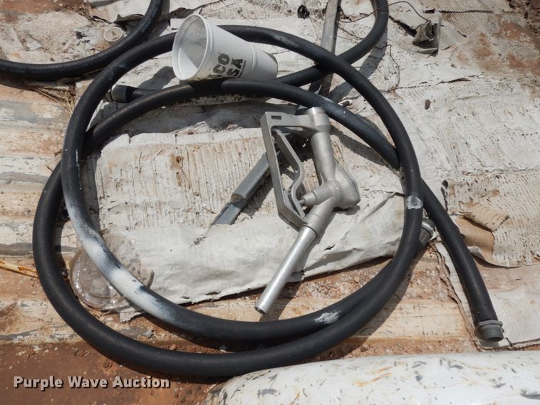 image for item DC2059 2001 Chevrolet Silverado 1500  Ext. Cab pickup truck