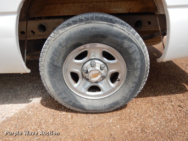 image for item DC2059 2001 Chevrolet Silverado 1500  Ext. Cab pickup truck