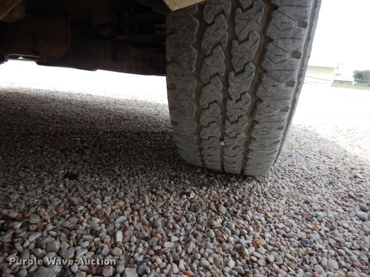 image for item DC2059 2001 Chevrolet Silverado 1500  Ext. Cab pickup truck