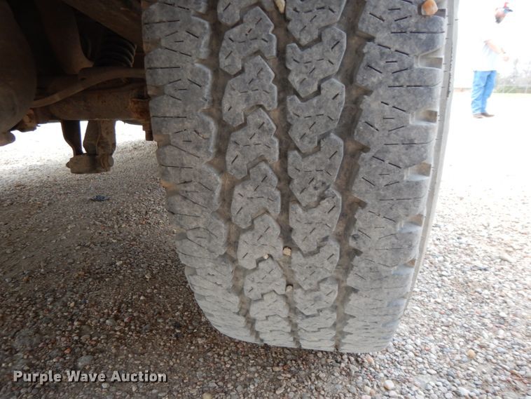 image for item DC2059 2001 Chevrolet Silverado 1500  Ext. Cab pickup truck