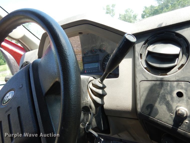 image for item DF4191 2008 Ford F550 Super Duty  truck cab and chassis