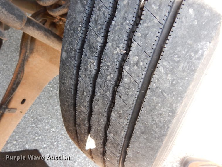 image for item DF4191 2008 Ford F550 Super Duty  truck cab and chassis