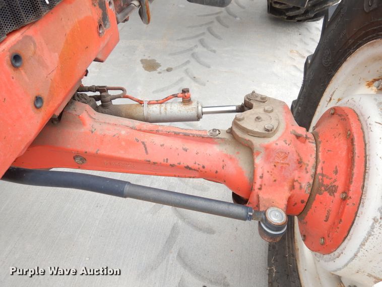 image for item DG0666 New Holland  MFWD tractor