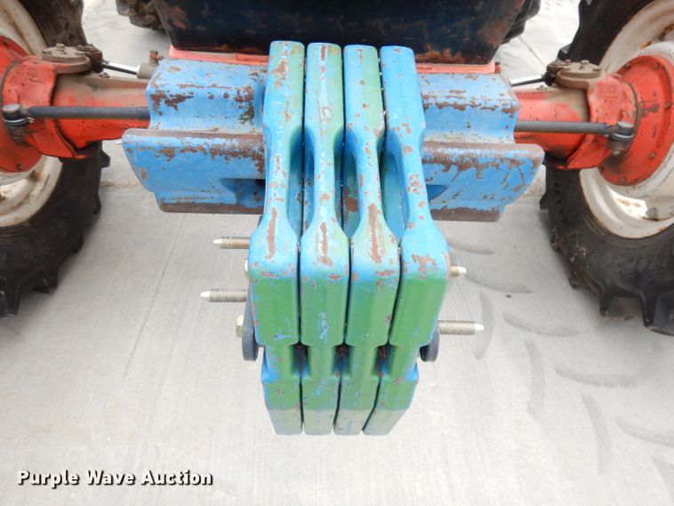 image for item DG0666 New Holland  MFWD tractor