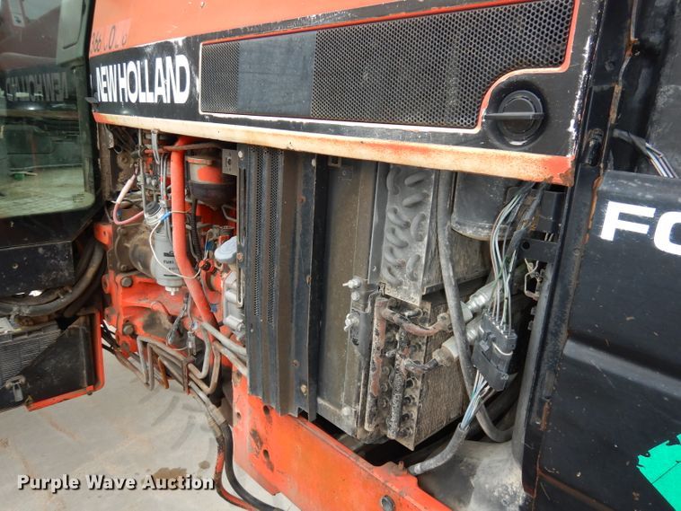 image for item DG0666 New Holland  MFWD tractor