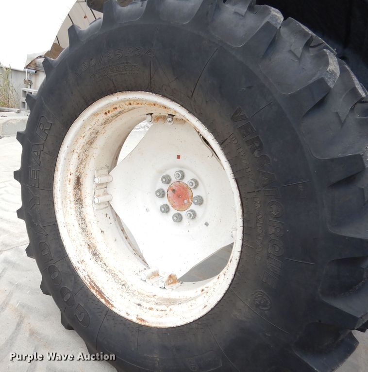 image for item DG0666 New Holland  MFWD tractor