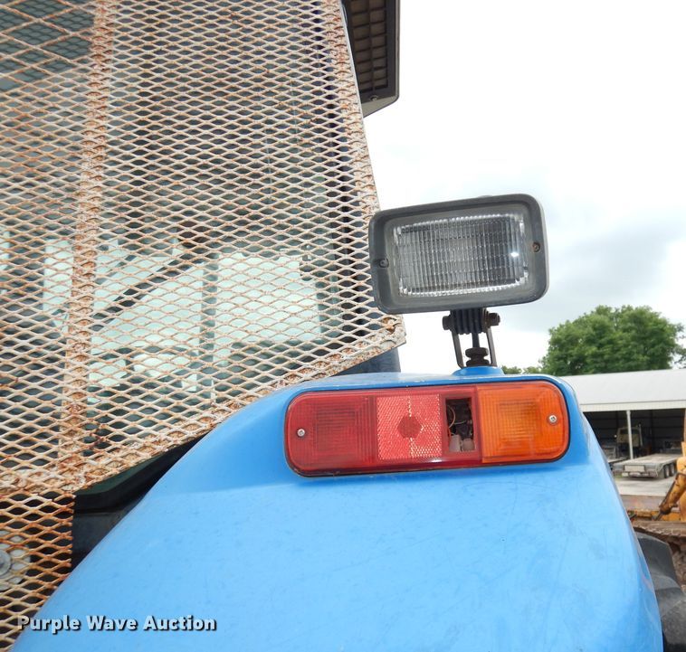 image for item DG0666 New Holland  MFWD tractor