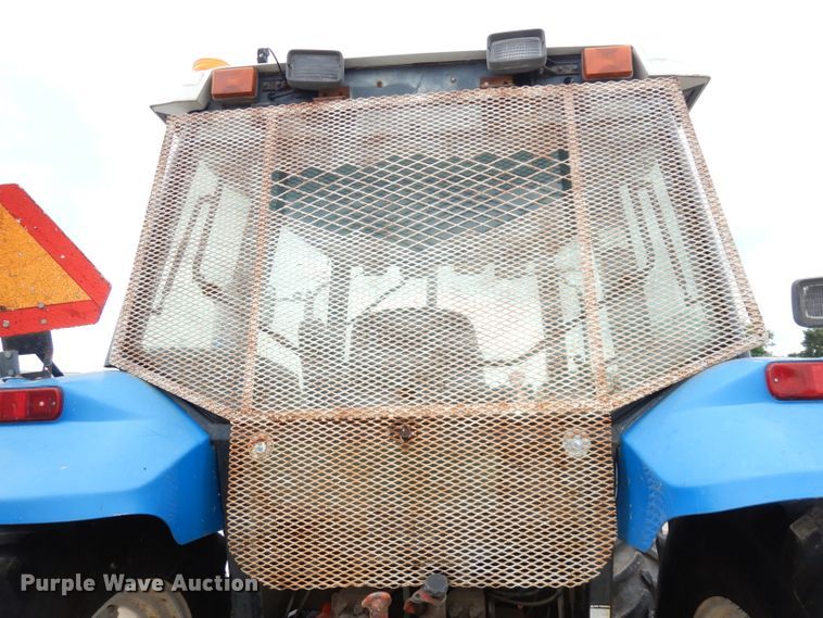 image for item DG0666 New Holland  MFWD tractor