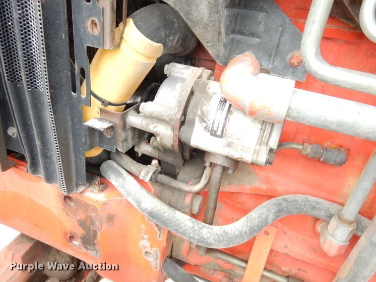 image for item DG0666 New Holland  MFWD tractor