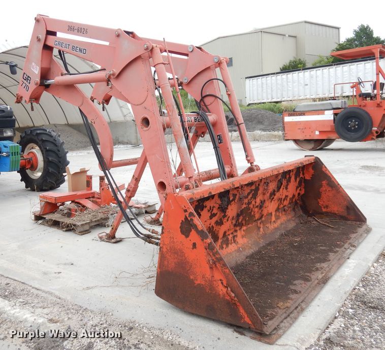 image for item DG0666 New Holland  MFWD tractor