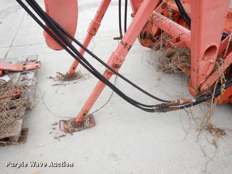 image for item DG0666 New Holland  MFWD tractor