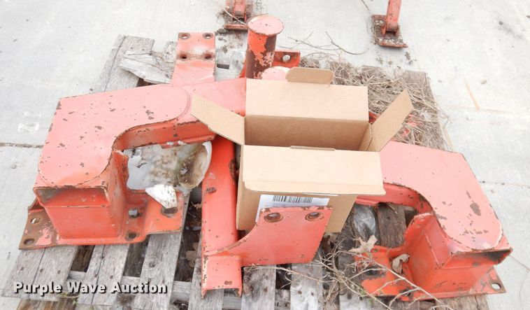 image for item DG0666 New Holland  MFWD tractor