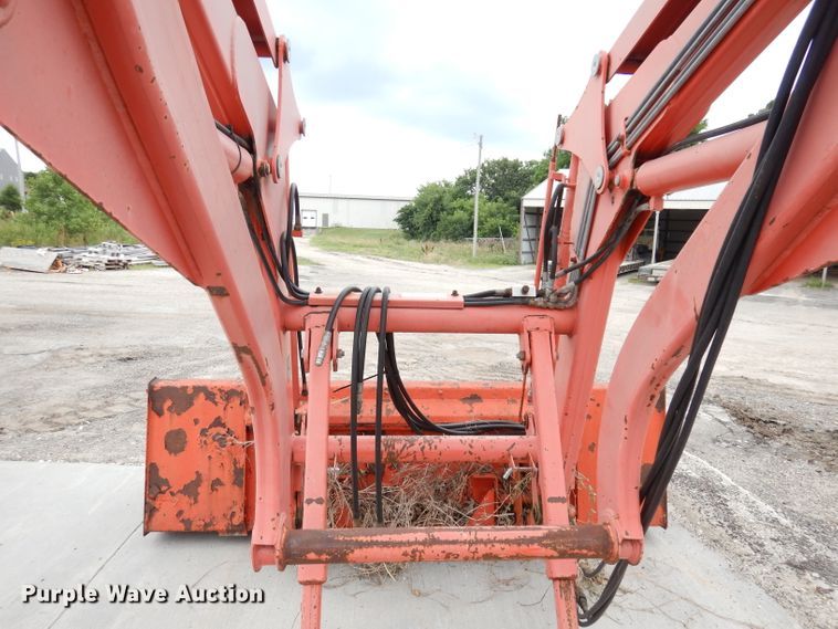 image for item DG0666 New Holland  MFWD tractor