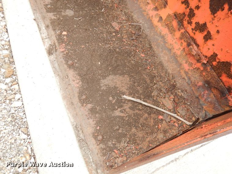 image for item DG0666 New Holland  MFWD tractor