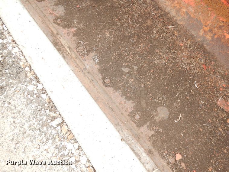 image for item DG0666 New Holland  MFWD tractor