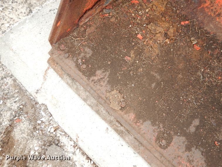 image for item DG0666 New Holland  MFWD tractor