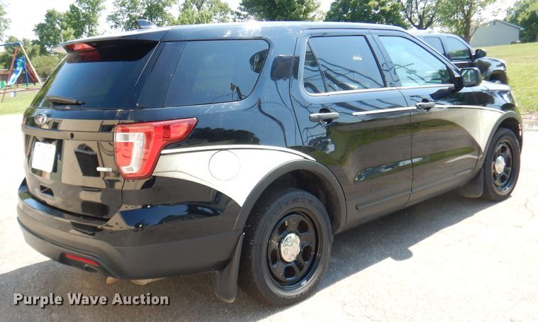 image for item DG0671 2016 Ford Explorer Police Interceptor  SUV