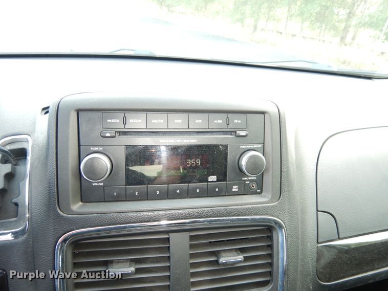 image for item DG0690 2012 Dodge Grand Caravan  van