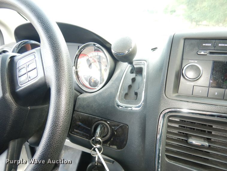 image for item DG0690 2012 Dodge Grand Caravan  van