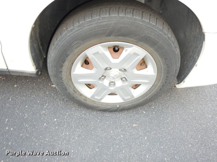 image for item DG0690 2012 Dodge Grand Caravan  van