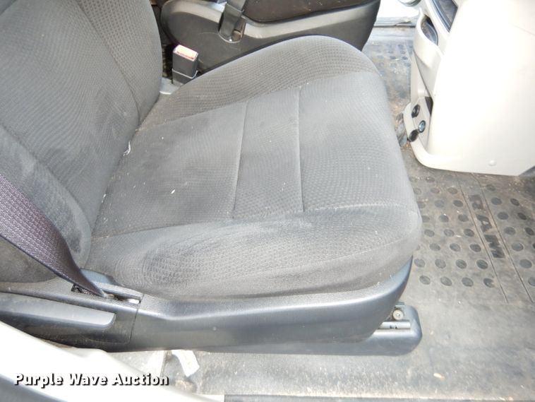 image for item DG0690 2012 Dodge Grand Caravan  van