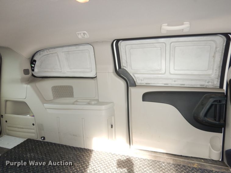 image for item DG0690 2012 Dodge Grand Caravan  van