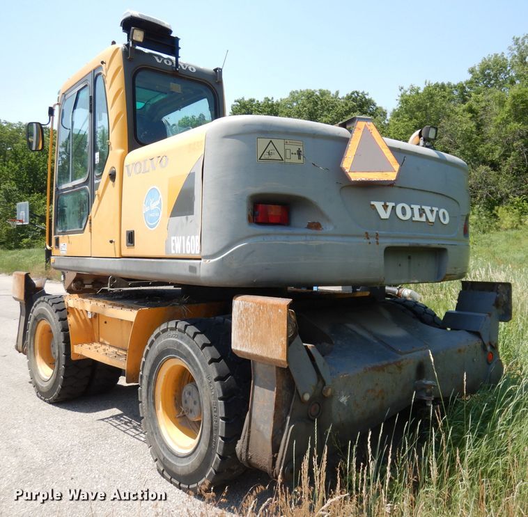 image for item DI6675 2006 Volvo EW160B  wheeled excavator