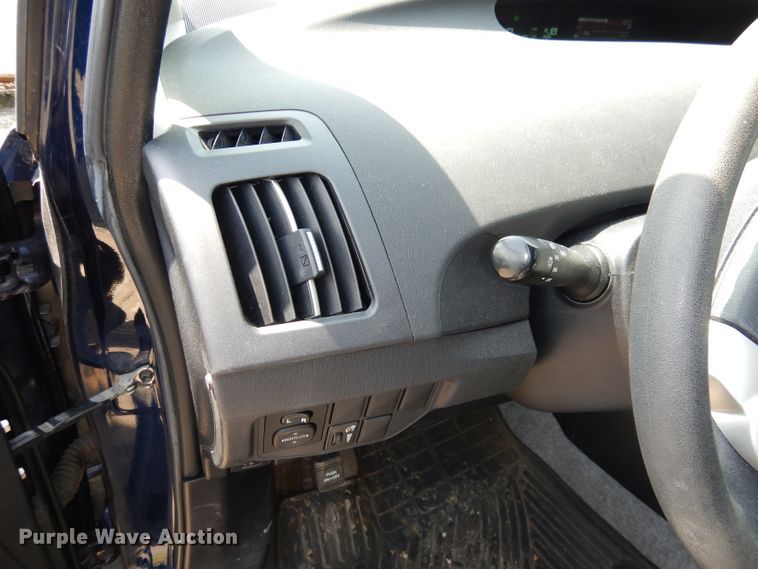 image for item DI6677 2014 Toyota Prius