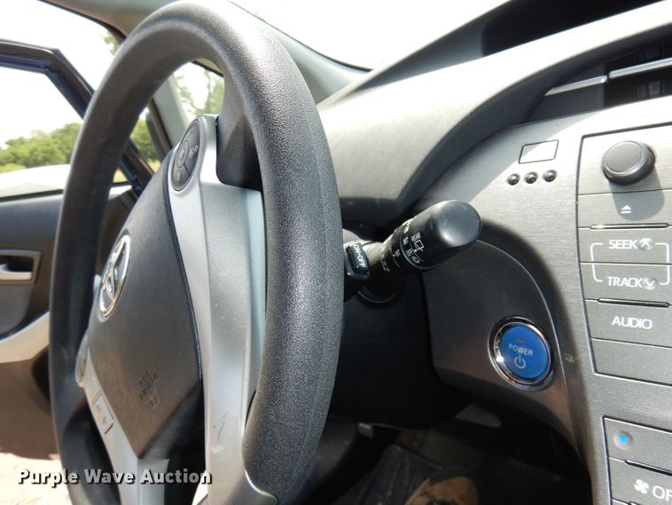 image for item DI6677 2014 Toyota Prius