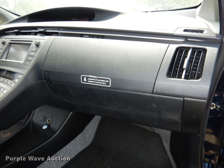 image for item DI6677 2014 Toyota Prius