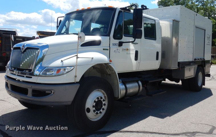 image for item DI6692 2011 International DuraStar 4400  sewer jetter truck