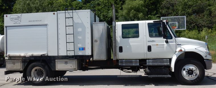 image for item DI6692 2011 International DuraStar 4400  sewer jetter truck