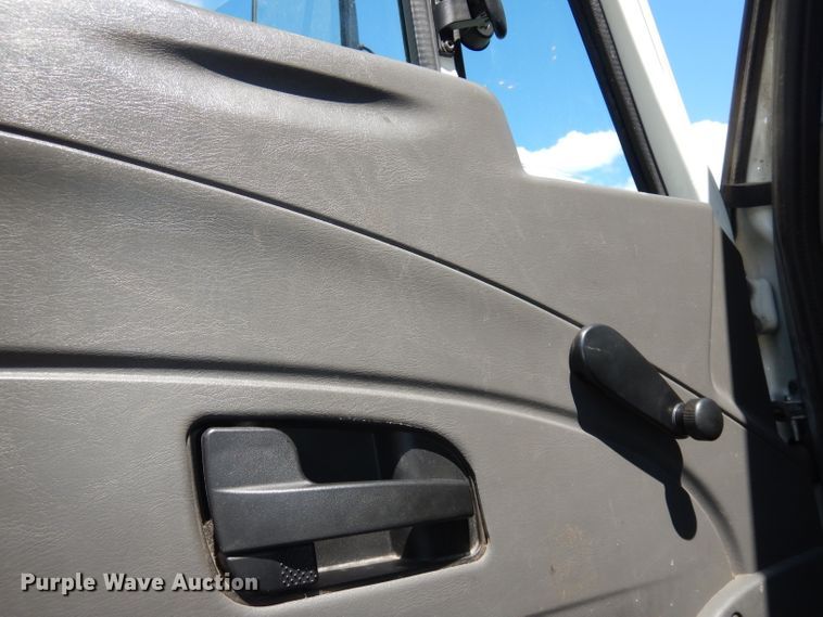 image for item DI6692 2011 International DuraStar 4400  sewer jetter truck